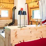 Almhuette Tamberger In Der Feldpann-alm