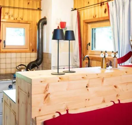 Almhuette Tamberger In Der Feldpann-alm