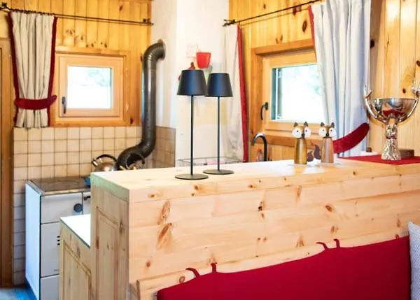 Almhuette Tamberger In Der Feldpann-alm