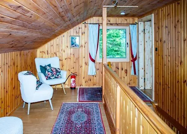 Almhuette Tamberger In Der Feldpann-alm *